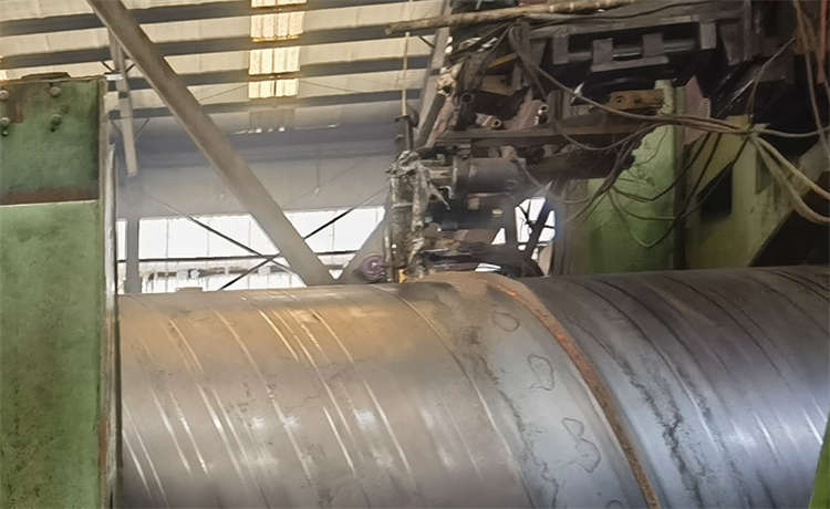 內直徑2500螺旋管，南寧DN1600mm螺旋管，dn2200mm螺旋焊管，樁基鋼護筒廠家