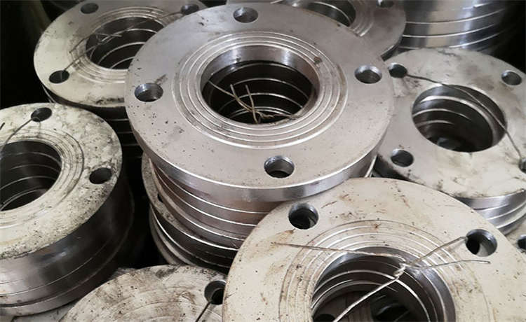 609mm鋼管樁，DN700mm螺旋鋼管，鋼材場鋼護(hù)筒加工，3PE防腐螺旋管廠家