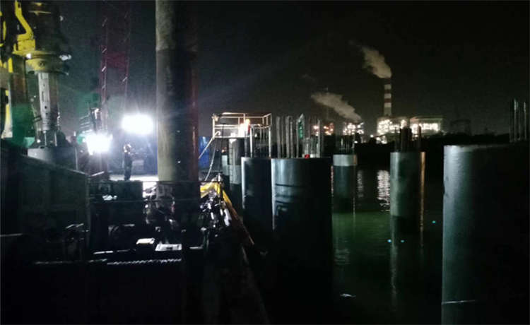 1000-20厚鋼立柱加工廠家，崇左DN400mm螺旋管，426螺旋焊管，大型螺旋鋼管廠家質(zhì)量可靠