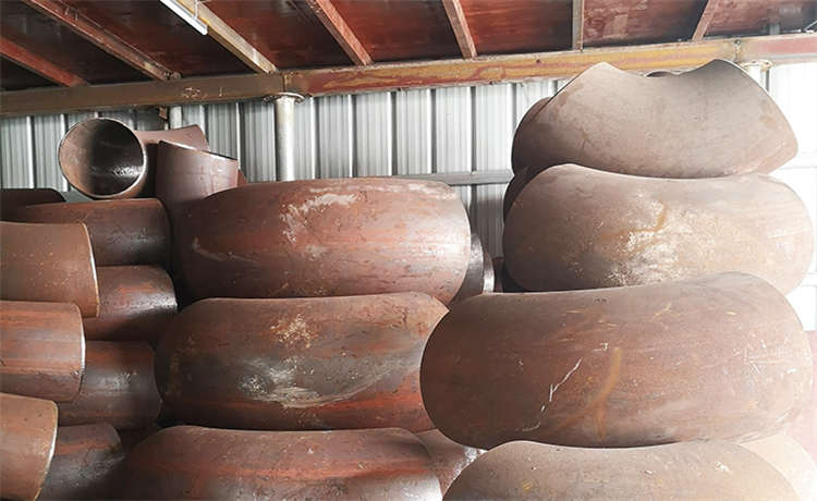 水電站壓力鋼管廠家，供水螺旋管，鋼材場2220mm螺旋焊管，1724mm螺旋管