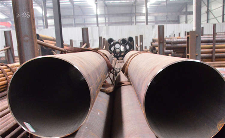 廠家電話，螺旋管型號規(guī)格，鋼鐵世界2100mm螺旋鋼管，820-12螺旋鋼管